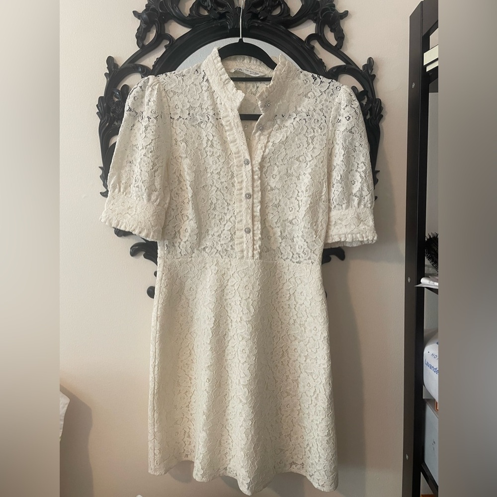 Zara lace dress size XS